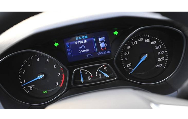 電子灌封膠在汽車電腦上的使用效果如何？.jpg